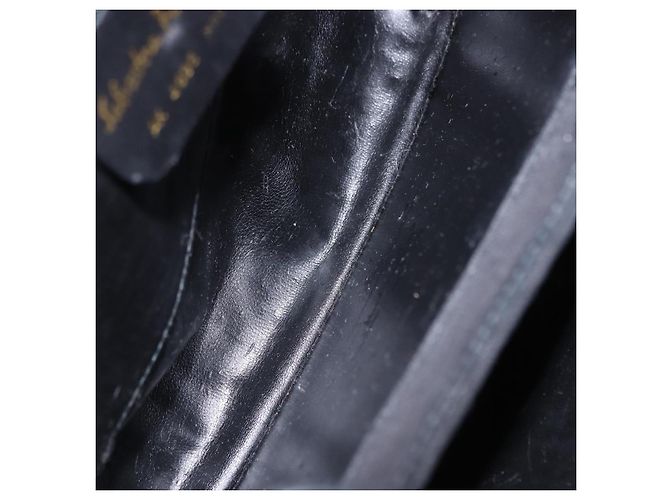 Borsa a tracolla Salvatore Ferragamo Gancini Camoscio 2way Nero Oro Auth 196987 D'oro - vista 11