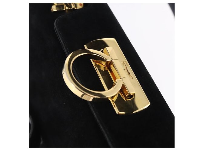Borsa a tracolla Salvatore Ferragamo Gancini Camoscio 2way Nero Oro Auth 196987 D'oro - vista 9