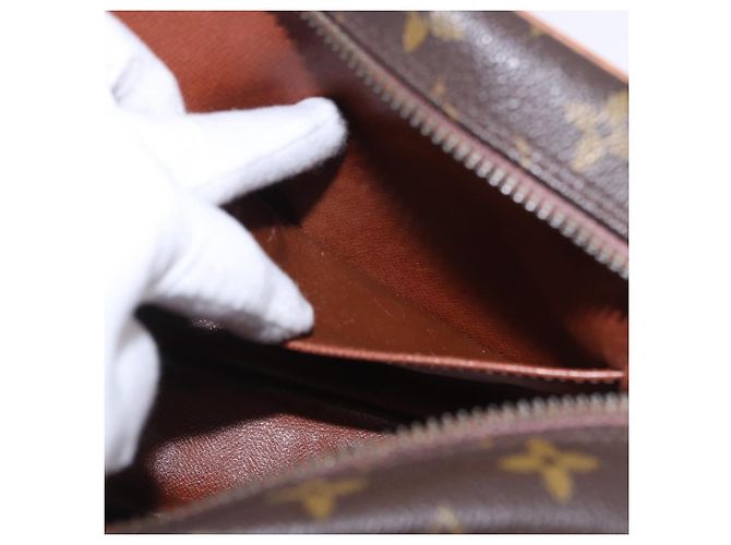 LOUIS VUITTON Monogram Compiegne 28 Clutch Bag M51845 LV Auth 199868 Monograma - vista 21