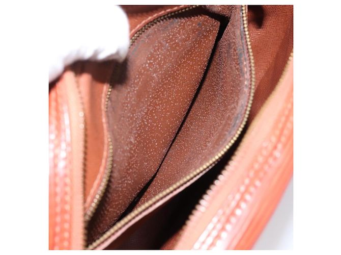 LOUIS VUITTON Epi Jeune FilleMM Shoulder Bag Brown M52153 LV Auth 201943 Marrom - vista 10