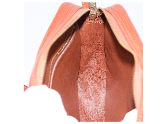LOUIS VUITTON Epi Jeune FilleMM Shoulder Bag Brown M52153 LV Auth 201943 Marrom - vista 20