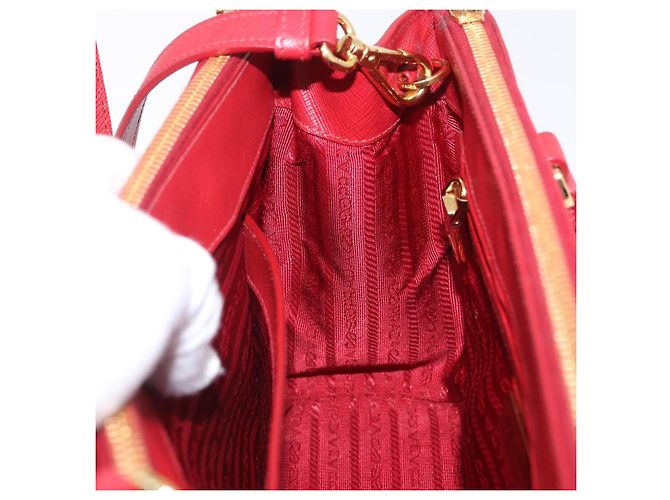 Borsa a mano PRADA Galleria in pelle Saffiano 2way Rossa Oro Auth 199932V Rosso D'oro - vista 23