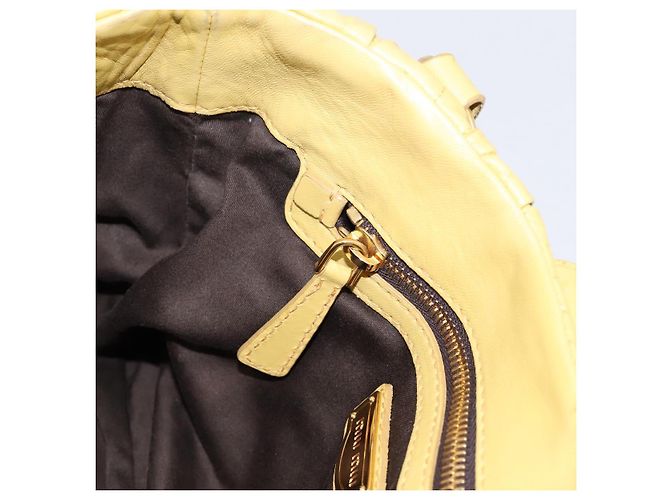 Borsa Miu Miu Matelassé in pelle 2way Gialla Tono Oro Auth 167575V Giallo - vista 24