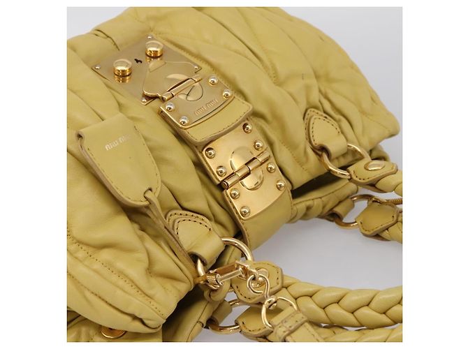 Borsa Miu Miu Matelassé in pelle 2way Gialla Tono Oro Auth 167575V Giallo - vista 6