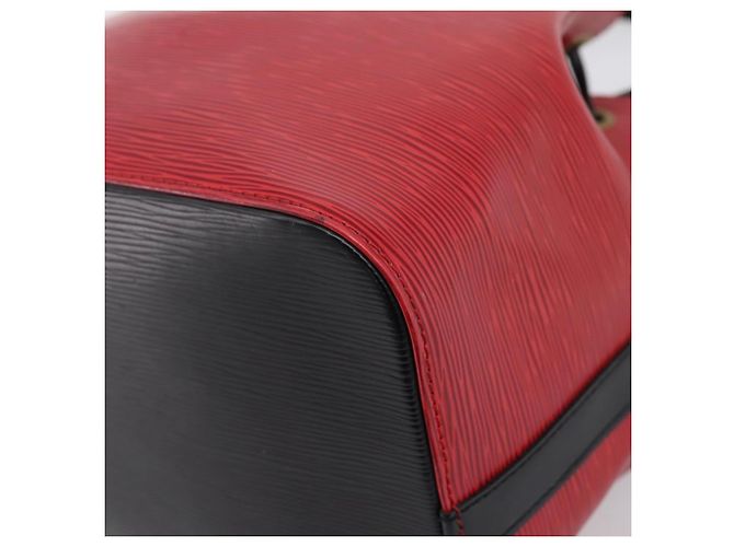 LOUIS VUITTON Epi Petit Noe Schultertasche Rot Schwarz M44172 LV Auth 200330A - Ansicht 15