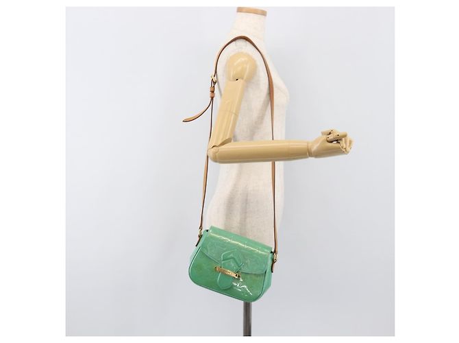 LOUIS VUITTON Monogram Vernis Bell Flower PM Blue Lagon M91730 LV Auth 199500 - vista 24