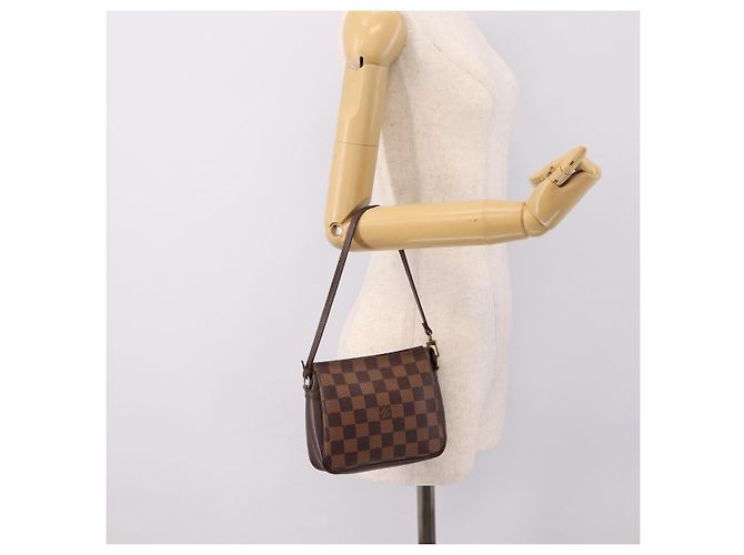 LOUIS VUITTON Damier Ebene Trousse Makeup Pouch N51982 LV Auth 199394V - vista 21