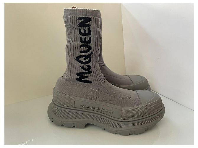 Alexander McQueen Sneakers Oversized Sole Sock - Grigio - vista 2