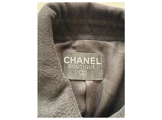 Chanel Vintage schwarze Kaschmirjacke mit Gürtel - Ansicht 3