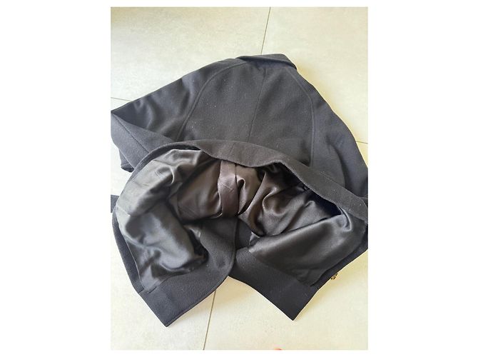 Chanel Vintage schwarze Kaschmirjacke mit Gürtel - Ansicht 9