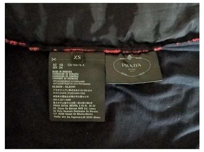Prada Camiseta negra de algodón con encaje guipur rojo Negro Roja - vista 4