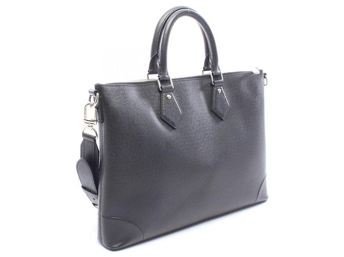 Porte-documents Slim Louis Vuitton en cuir Taiga Noir - vue 2