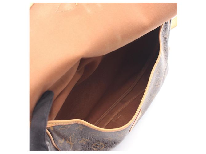 Borsa a tracolla Louis Vuitton Saumur 30 Marrone - vista 3