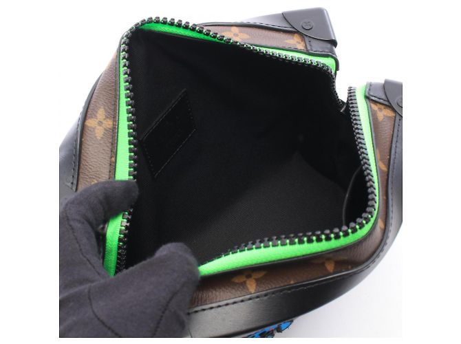 Borsa a tracolla Louis Vuitton Soft Trunk Monogram Macassar Marrone Nero Multicolore - vista 3