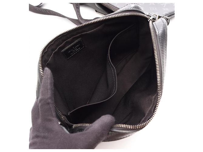 Borsa a tracolla Louis Vuitton Trio Messenger Marrone Nero - vista 3