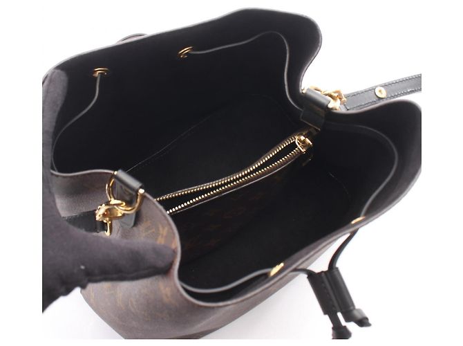 Néonoé Borsa a tracolla Louis Vuitton NeoNoe Marrone Nero - vista 3
