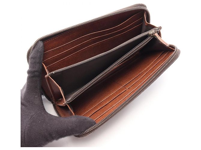 Fendi Zucca Round Long Wallet Brown Black - view 3