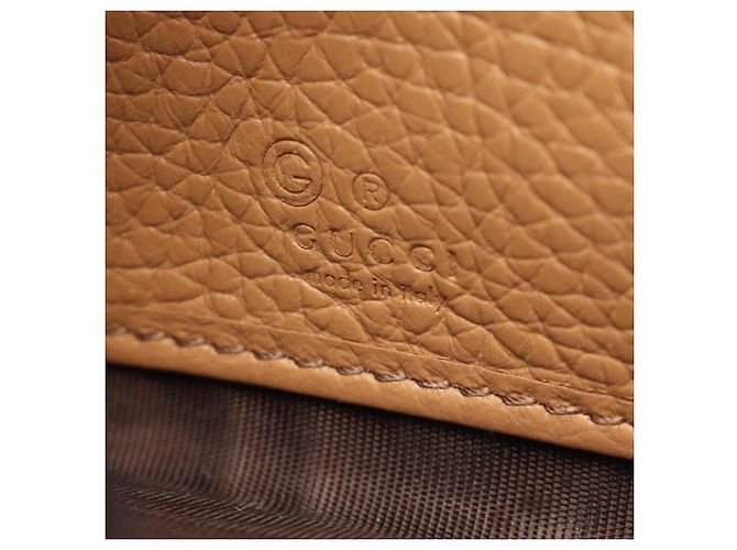 Cartera larga redonda Gucci Soho Interlocking G Castaño - vue 4