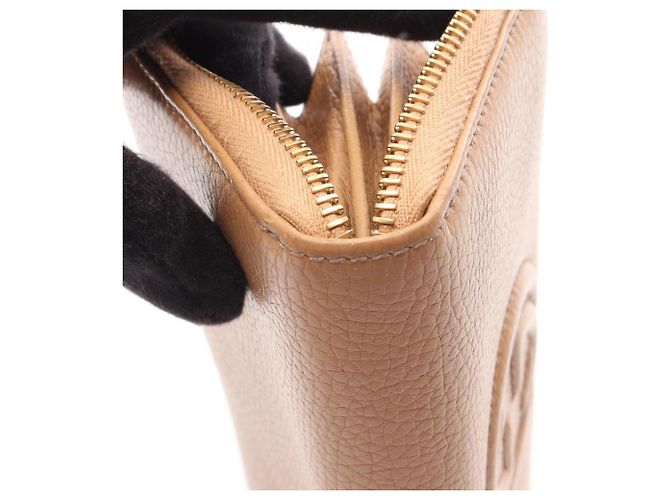 Cartera larga redonda Gucci Soho Interlocking G Castaño - vue 9