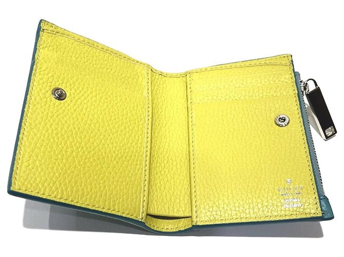Portafoglio bi-fold Gucci con logo embossed Verde Giallo - vista 3