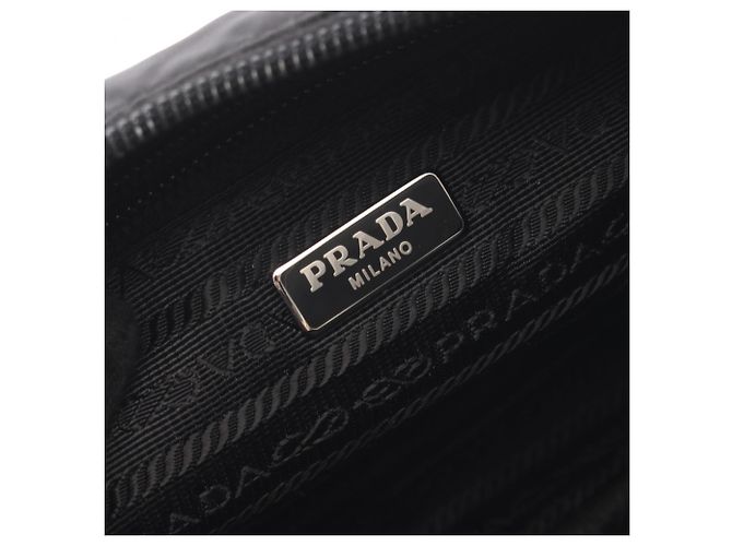 Borsa a tracolla Prada NEW VELA borchiata Nero Rosso - vista 4