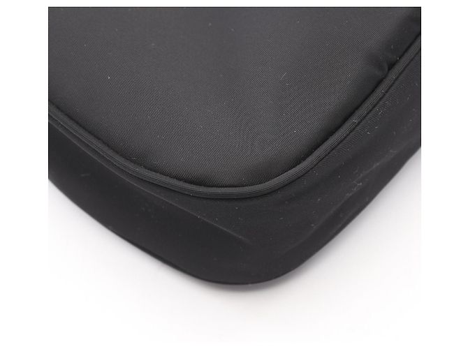 Borsa a tracolla Prada NEW VELA borchiata Nero Rosso - vista 5
