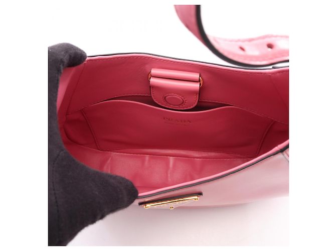 Bolsa de Ombro Prada Cleo Rosa - vista 3