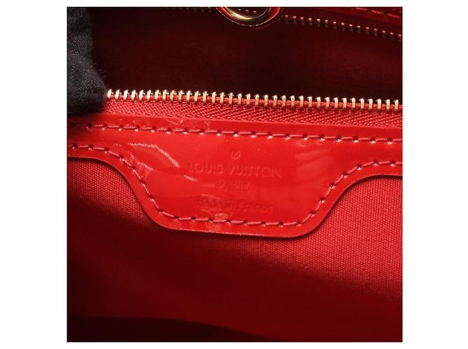 Borsa Louis Vuitton Wilshire PM Rosso - vista 4