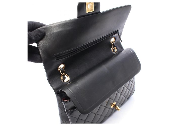 Borsa a tracolla Chanel Matelassé Double Flap Nero - vista 10
