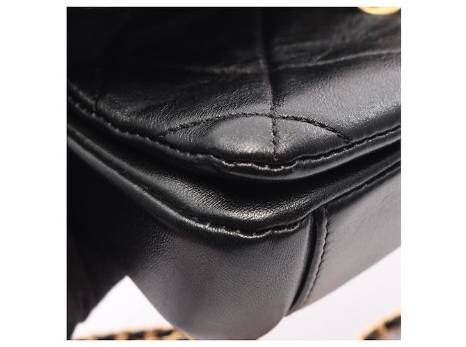 Borsa a tracolla Chanel Matelassé Small Flap Nero - vista 10