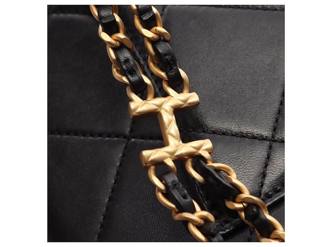 Borsa a tracolla Chanel Matelassé Small Flap Nero - vista 11