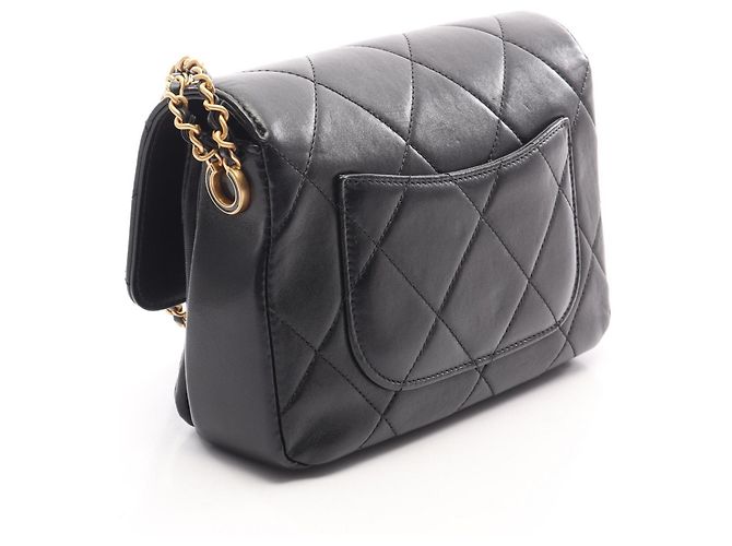 Borsa a tracolla Chanel Matelassé Small Flap Nero - vista 2
