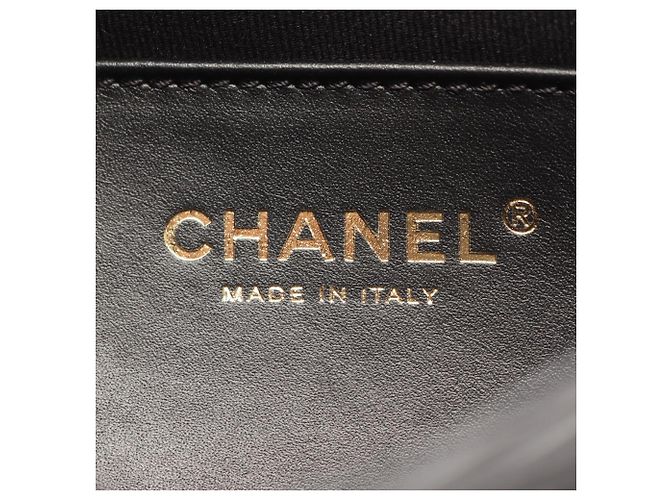 Borsa a tracolla Chanel Matelassé Small Flap Nero - vista 4