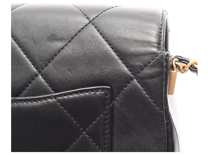 Borsa a tracolla Chanel Matelassé Small Flap Nero - vista 8