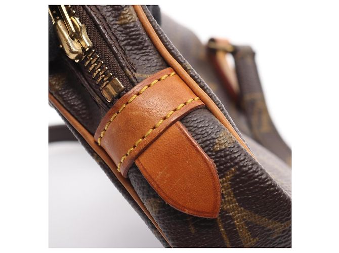 Borsa a tracolla Louis Vuitton Marly Bandoulière Marrone Monogramma - vista 12