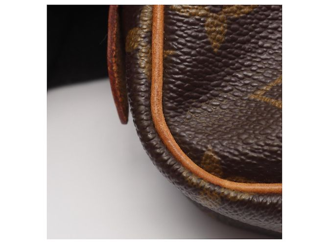 Borsa a tracolla Louis Vuitton Marly Bandoulière Marrone Monogramma - vista 7