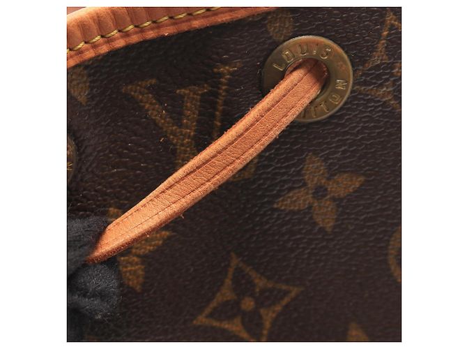 Mochila Louis Vuitton Montsouris MM Monogram Castaño Monograma - vista 7