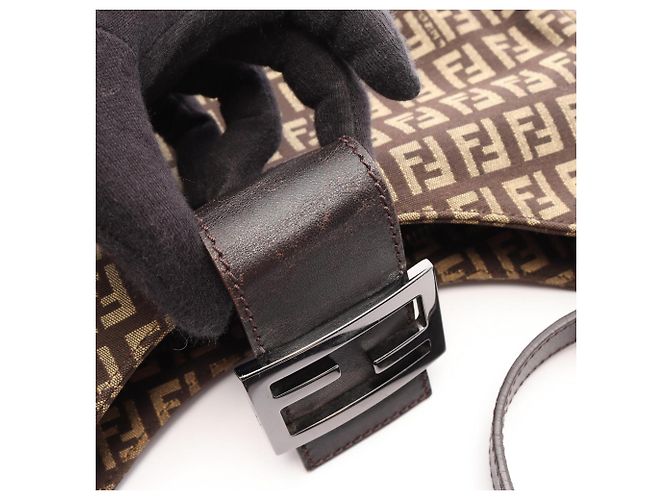 Borsa a tracolla Fendi Zucchino Marrone Beige - vista 9