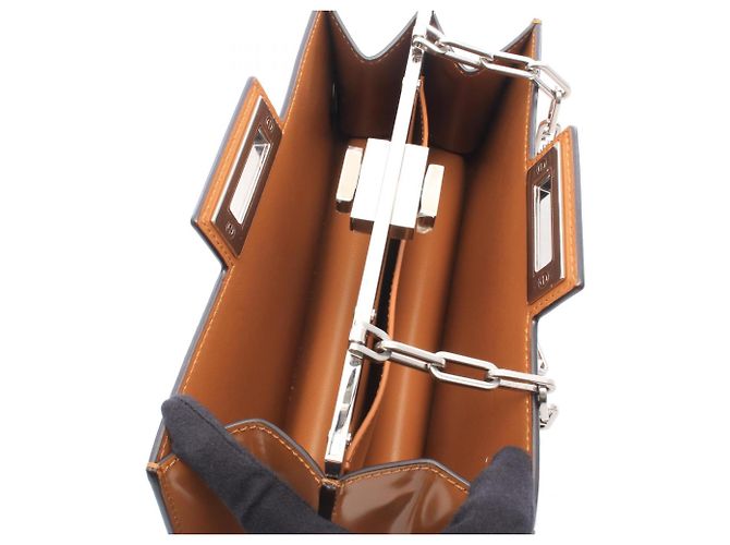 Bolsa de Ombro Fendi Peekaboo Cut Medium Marrom - vista 3