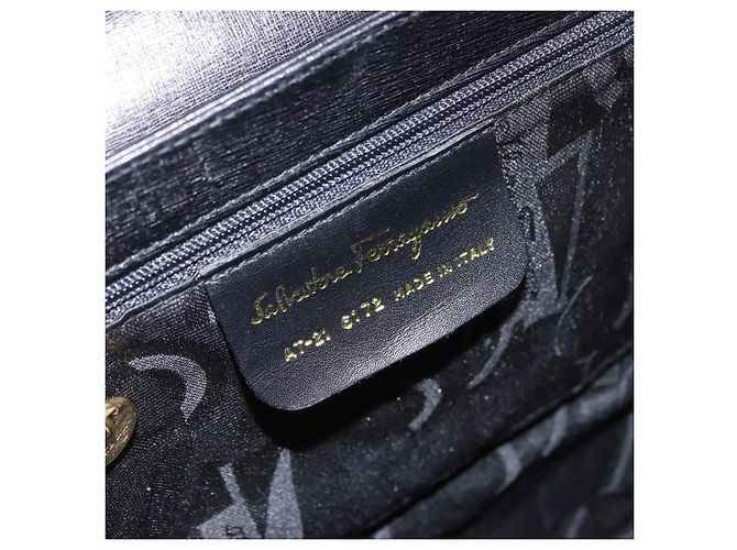 Salvatore Ferragamo Gancini Leather Small Nero - vista 6