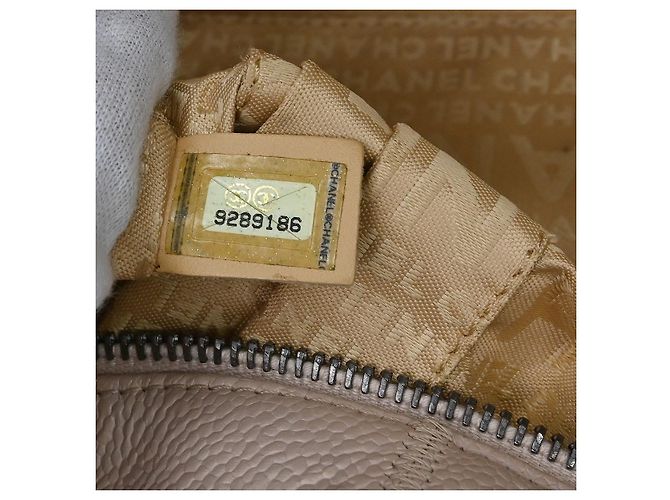 Chanel Square Stitch Quilted Caviar Medium Beige - vista 4