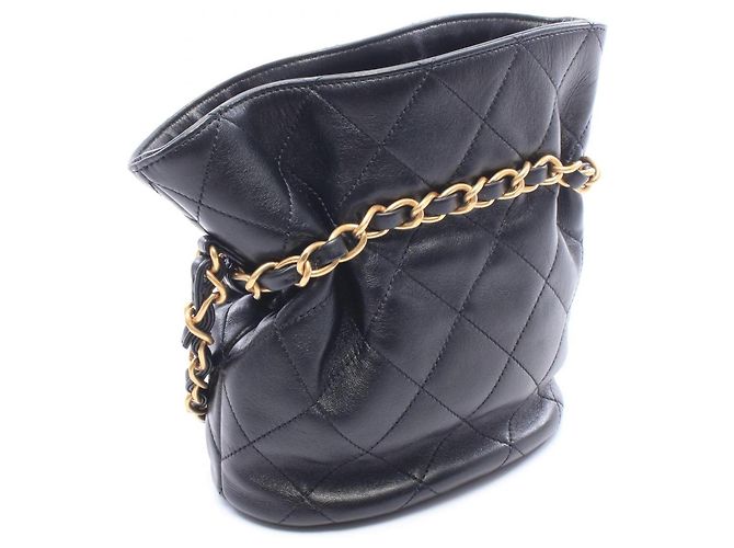 Sac seau Chanel Matelassé Noir - vue 2