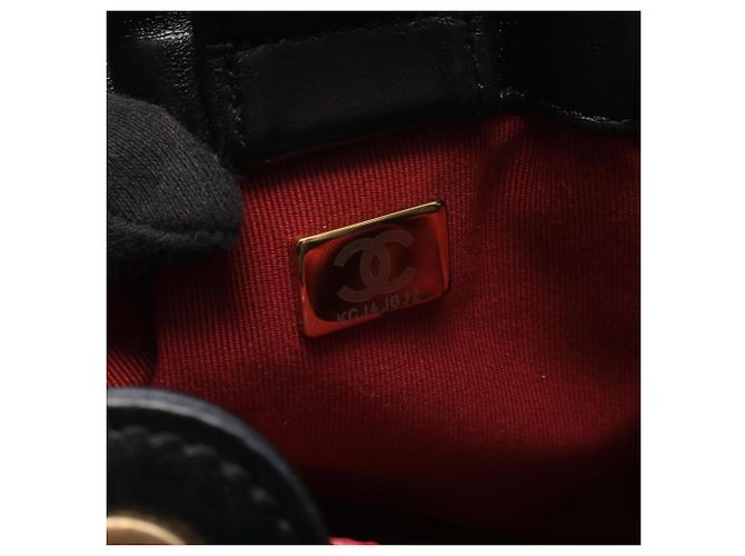 Sac seau Chanel Matelassé Noir - vue 5