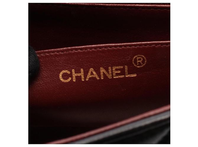 Borsa a tracolla Chanel Matelassé Diana Flap Nero - vista 4