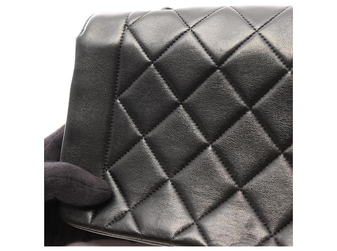 Borsa a tracolla Chanel Matelassé Diana Flap Nero - vista 11
