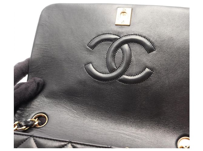 Borsa a tracolla Chanel Matelassé Full Flap Nero - view 7
