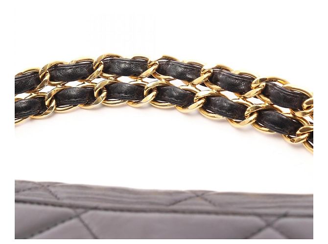 Chanel Matelassé Handtasche Schwarz - Ansicht 16
