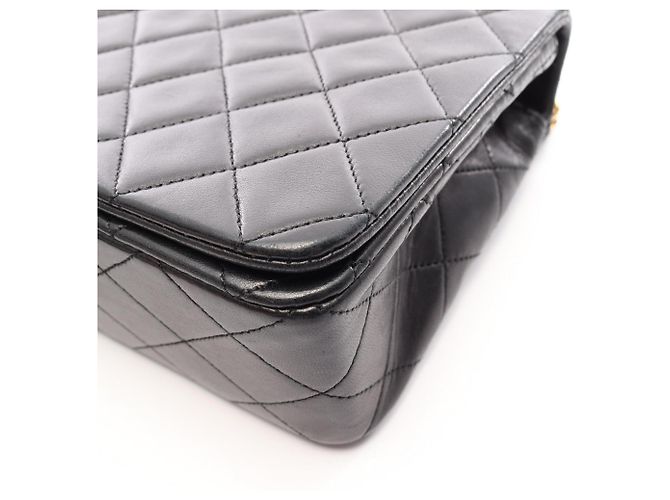 Timeless Borsa a tracolla Chanel Matelassé con patta completa Nero - vista 9