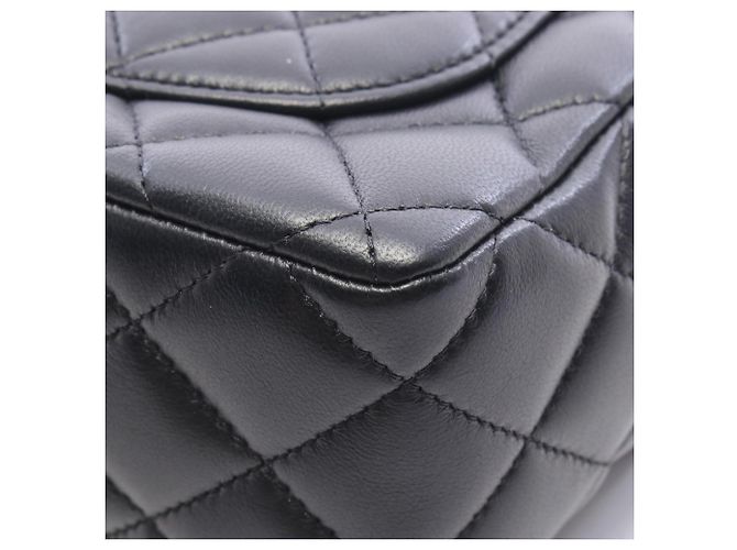 Borsa a tracolla Chanel Mini Matelassé Nero - vista 9