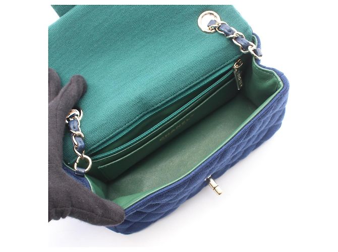 Borsa a tracolla Chanel Mini Matelassé 20 Blu - vista 3